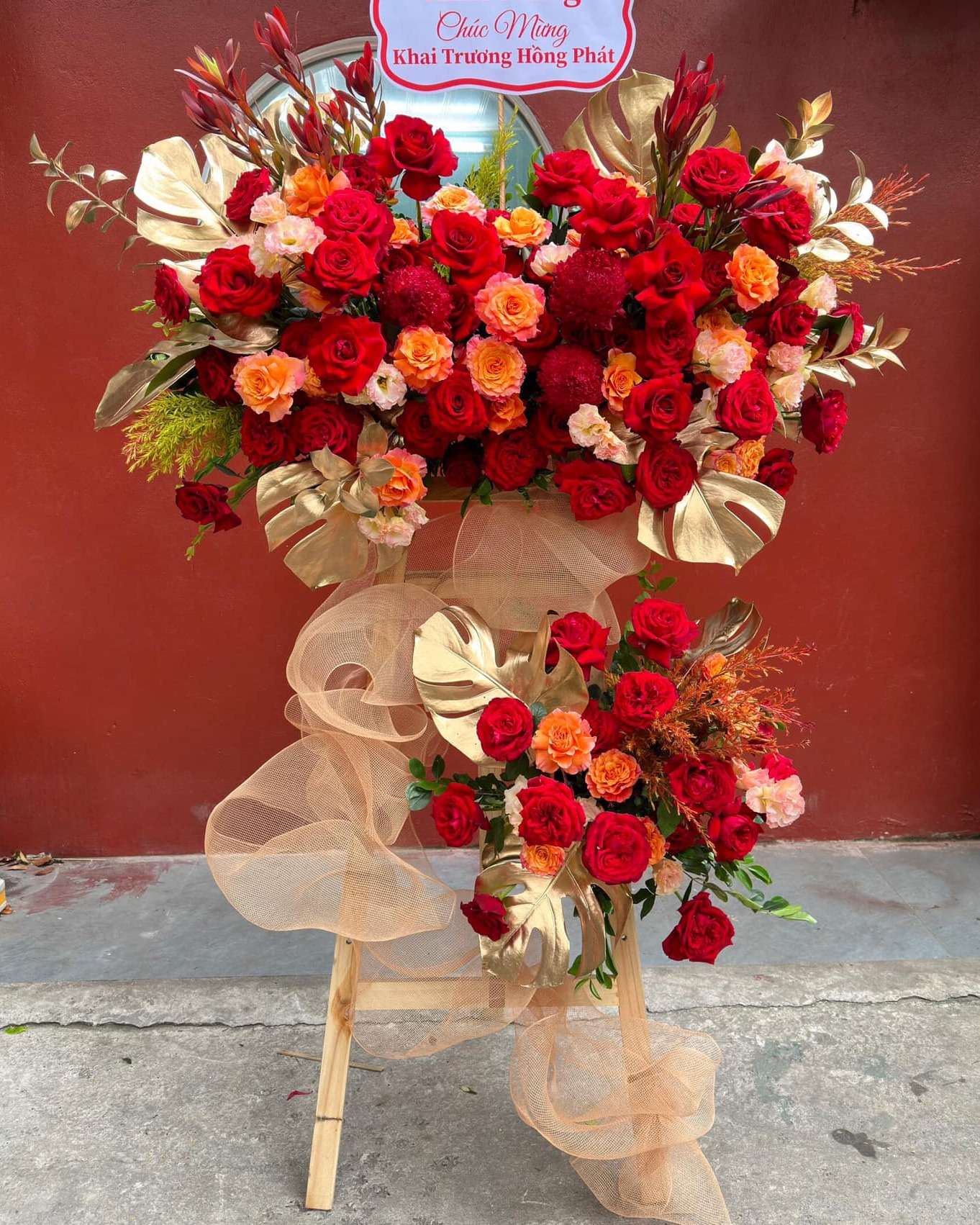 Kệ khai trương sang trọng