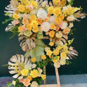 Kệ khai trương tông vàng