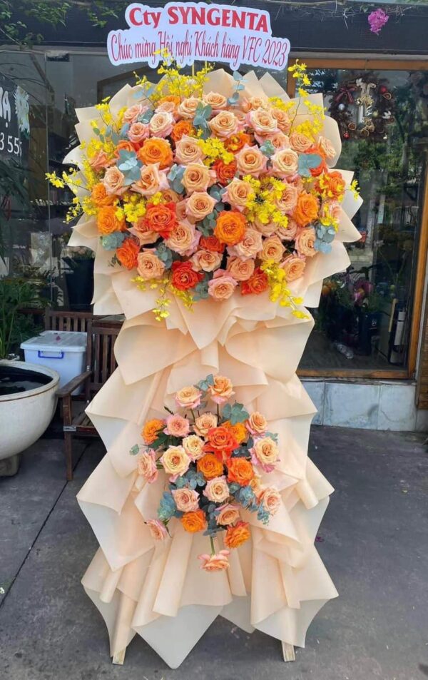 Kệ khai trương đủ màu